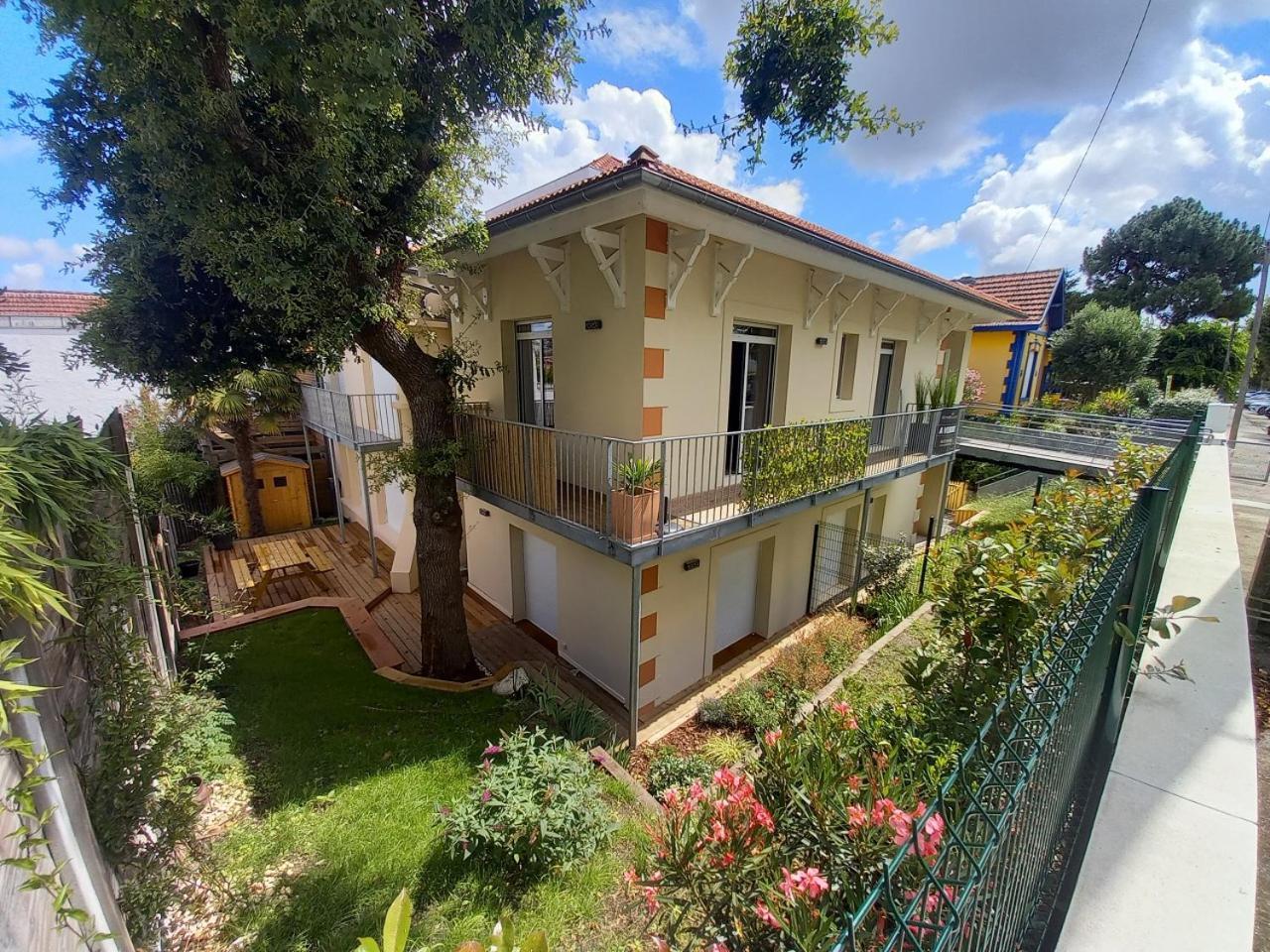 3 Pieces Avec Terrasse Arboree Arcachón Exterior foto